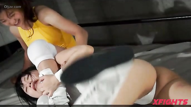 Akibacom - BSJP-02 - Hot fight between two sexy Asian girls