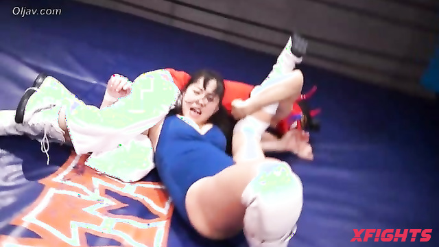 Akibacom - BJM-04 - Girls dominate guys hard in the ring