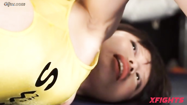 Akibacom - BSY-02 - Two Asian girls test their strength in the wrestling ring