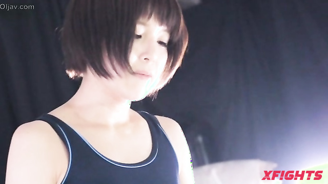 Akibacom - FGI-03 - Sexy girls compete to see who has the strongest thighs