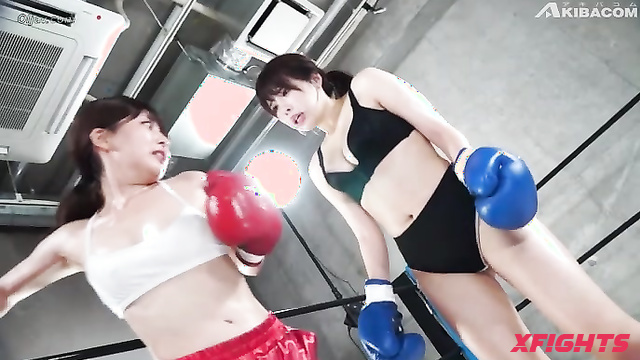 Akibacom BCMC-45 - Noa Kaho’s Fierce Catfight: Punches Clash to Pin