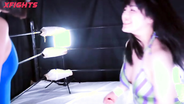 Akibacom - FGI-02 - Juicy girls had a brutal fight in the ring