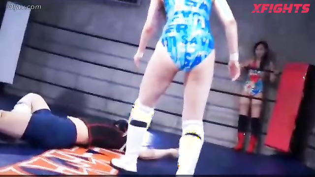 Akibacom - ﻿BWO-04 - The girls showed the guy in the ring who's boss