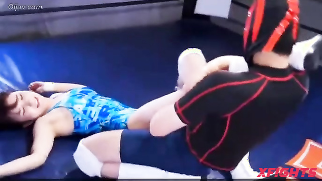 Akibacom - ﻿BWO-04 - The girls showed the guy in the ring who's boss