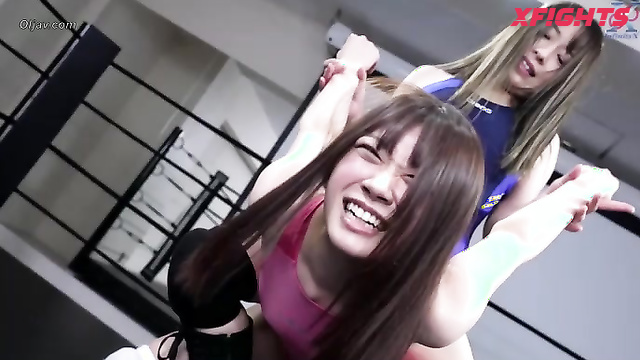 Akibacom - IGSF-01 - Girls smother each other with their juicy thighs