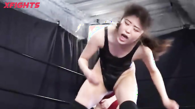 Akibacom - ﻿BXM-01 - Hot Japanese girls beat each other hard in the ring