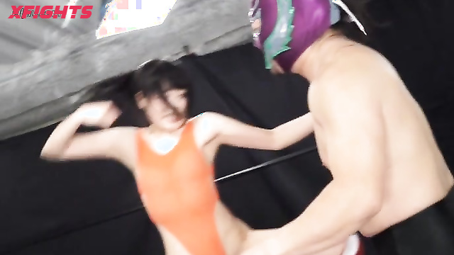 Akibacom - BXB-03 Tsugumi’s Costume Brawl: Headlocks Grind to Pin