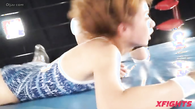 Akibacom - AST-03 - Asian girl wrestled with guys in the ring