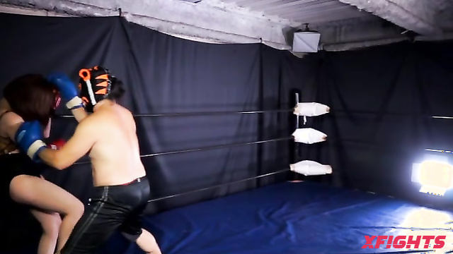 Akibacom - BMBG-02 MIX BOXING Groggy - Teens struggle at the ring