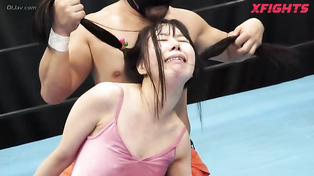 Akibacom - BDR-03 - The guy harshly dominates young Asian girls in the ring