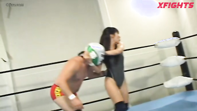 Akibacom - AST-01 - The girls had a tough wrestling match with the guys in the ring