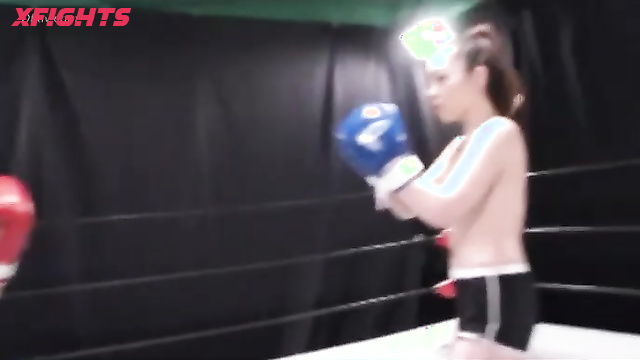 Akibacom - SPB-01 Fierce Maki Yuria’s Lesbian Clash: Punches Ignite Passionate Kisses