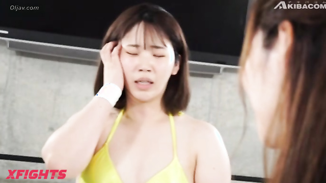 Akibacom - BCMC-38 - The girls staged rough choking games in the ring