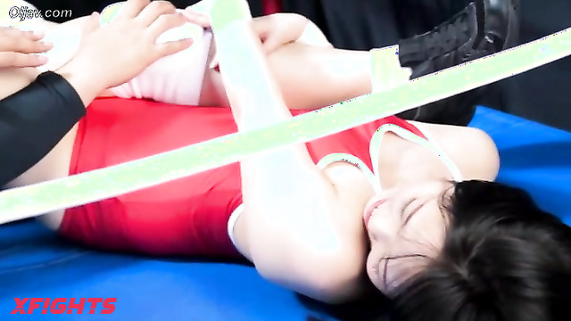 Akibacom - BSA-01 - Hot Asian girls dominate a guy in the ring