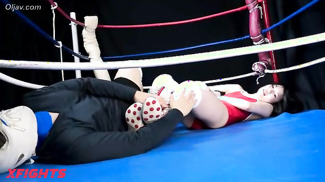 Akibacom - BSA-01 - Hot Asian girls dominate a guy in the ring