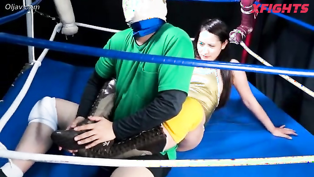 Akibacom - BSA-01 - Hot Asian girls dominate a guy in the ring