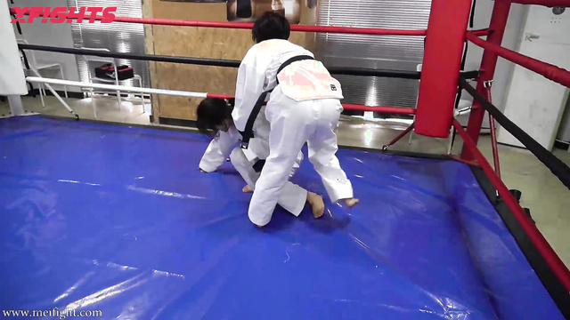 Akibacom - MF-FF02 Tang vs Byu - Professional kickboxing battle