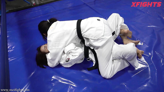 Akibacom - MF-FF02 Tang vs Byu - Professional kickboxing battle