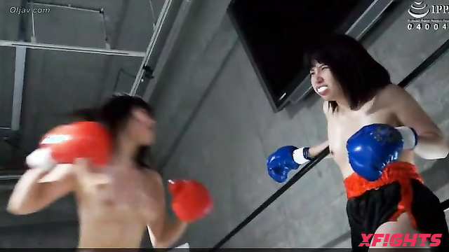 Akibacom - BWFB-01 - Sexy Japanese Girls Have Topless Boxing Match