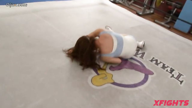 Akibacom - KIG-08 - Sexy Asian women fight hard in the ring