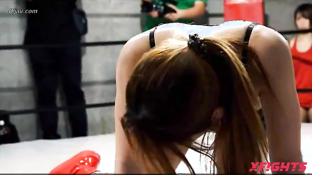 Akibacom - BW-54 - Sexy japanese babes have a tough boxing match