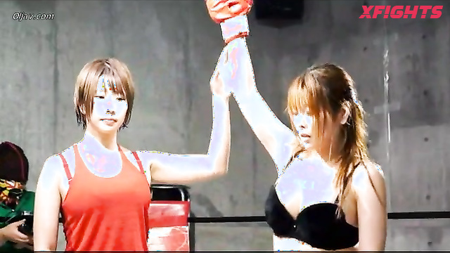 Akibacom - BW-54 - Sexy japanese babes have a tough boxing match