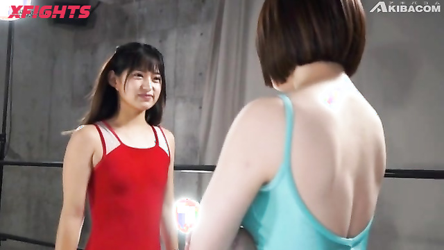 Akibacom - SWXP-01 Mitsuki Nagisa vs Hinami Meguro - Sexfight Clash Tribbing Stomp