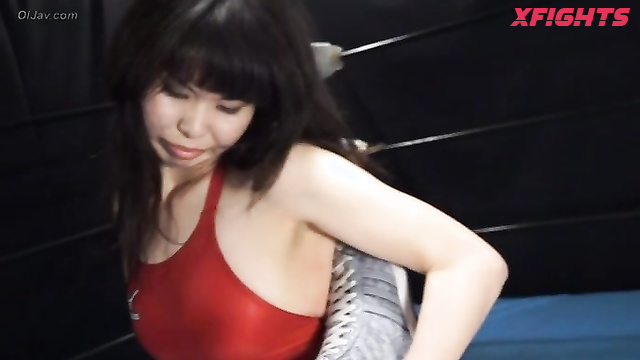 Akibacom - CWP-01 Pro-wrestler of white swimsuit 1 Tough woman catfight