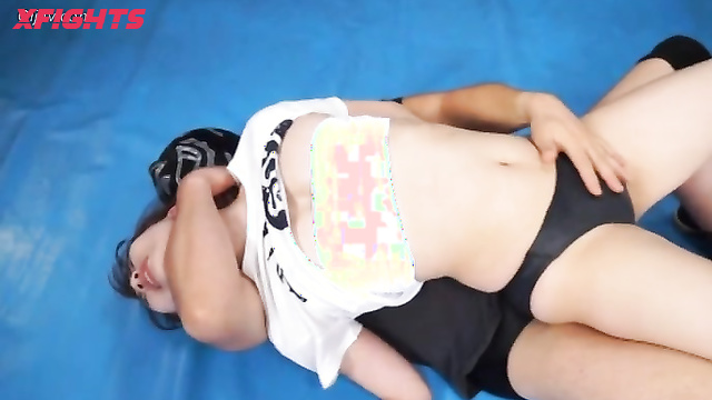 Akibacom - GDJ-01 Hikaru Ito - Sexfight Clash Headscissors & Blowjob Slam