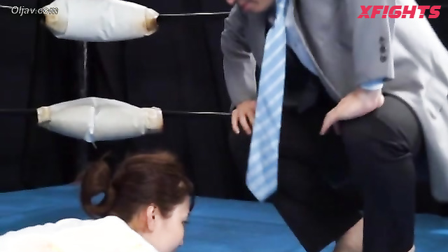 Akibacom - GDJ-01 Hikaru Ito - Sexfight Clash Headscissors & Blowjob Slam