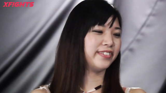 Akibacom - BIC-02 Karin vs Ruka - Sexfight Clash Tribbing & Licking Slam