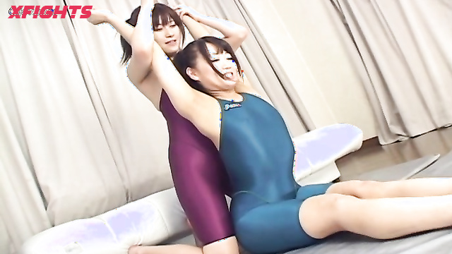 Akibacom - AHD-5 Wet Swimsuit Babes Kiss & Grind in Lesbian Clash 5