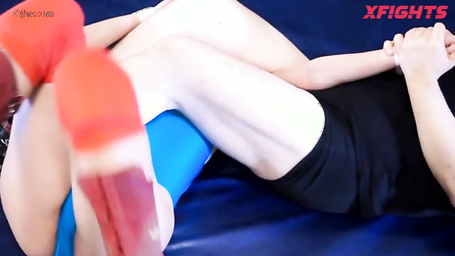 Akibacom - BMP-22 Saki Michishige - Mixed Clash Headlock & Cumshot Hold