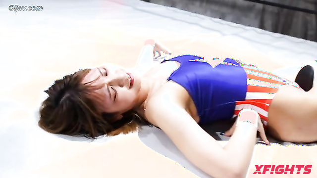 Akibacom - BSWT-10 Rin Miyazaki vs Satomi Suzuki - Stomping & Smothering Ring Domination