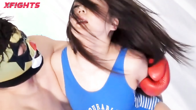 Akibacom - BHI-09 Hana Kanou vs Ayako Kanou - Domination Fight Topless Kick Hold