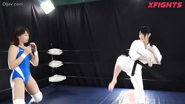Akibacom - BRI-01 Topless mixed martial arts fight Vol.1