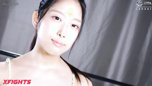 Akibacom - BLBF-37 Lesbian Battlefield: Asian Wrestler Fights Brunette in Nude Sexfight