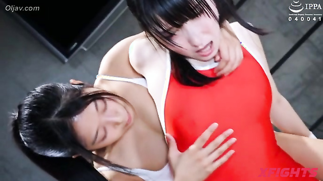 Akibacom - BLBF-37 Lesbian Battlefield: Asian Wrestler Fights Brunette in Nude Sexfight