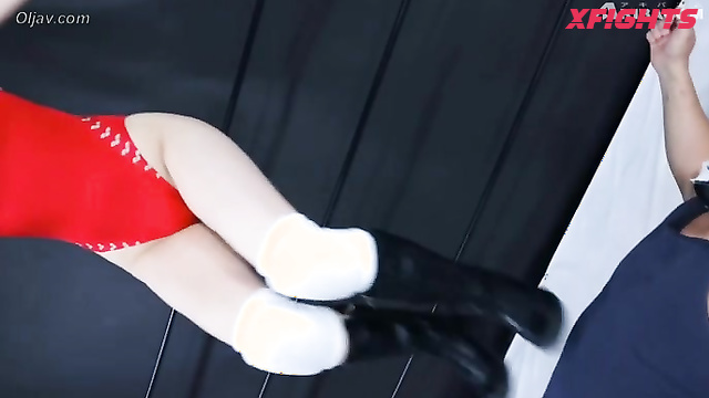 Akibacom - BJDS-06 Women’s Professional Wrestler - Dominating a man