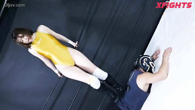 Akibacom - BJDS-06 Women’s Professional Wrestler - Dominating a man