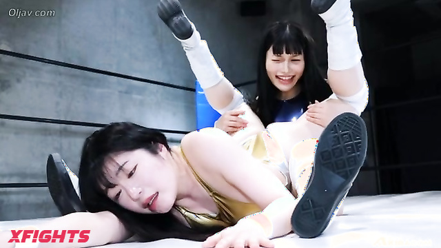 Akibacom - ﻿BNCK-02 Petting a female wrestler - New girl on the ring