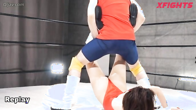 Akibacom - ﻿FGWW-01 FIGHTING INTERNATIONAL - Tiny girls love to dominate