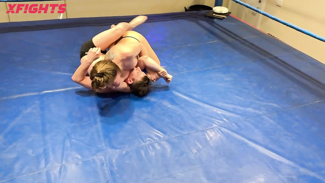 CJ Films - Cheyenne Jewell vs Patrick Starr - Going extra hard to submit him