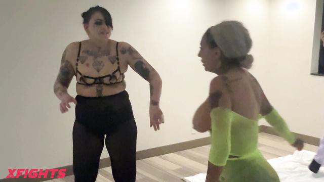 Girls Next Door Brawls - Jersey vs Maria - Tattoo girls had a tough catfight