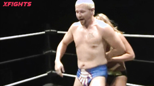 World Wide Mixed Wrestling - Janelle & Cody - Guy and girl compete in wrestling