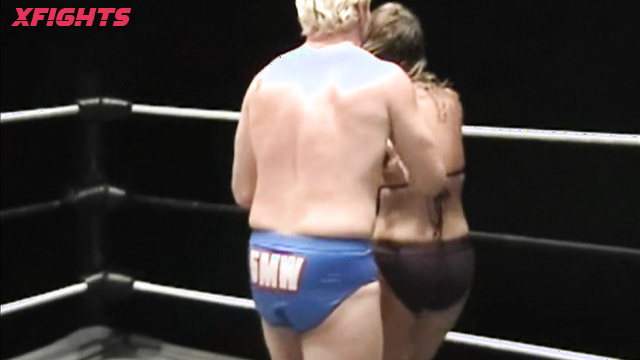 World Wide Mixed Wrestling - Janelle & Cody - Guy and girl compete in wrestling