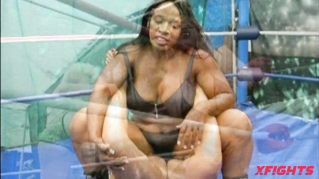 World Wide Women Wrestling - Topless Girls Have Hard Grappling in the Ring