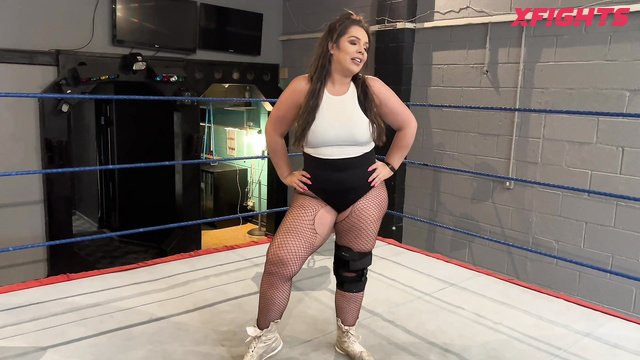 Nadia Sapphire - FBB has a hard wrestling with the guy