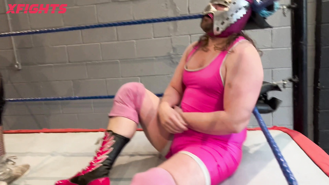 Nadia Sapphire - FBB has a hard wrestling with the guy