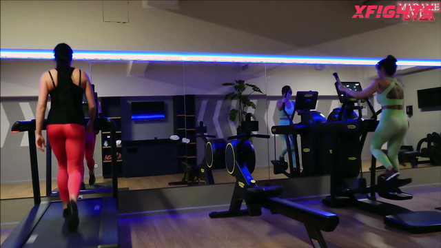 Madame Svea - Sexy girls show how they train in the gym